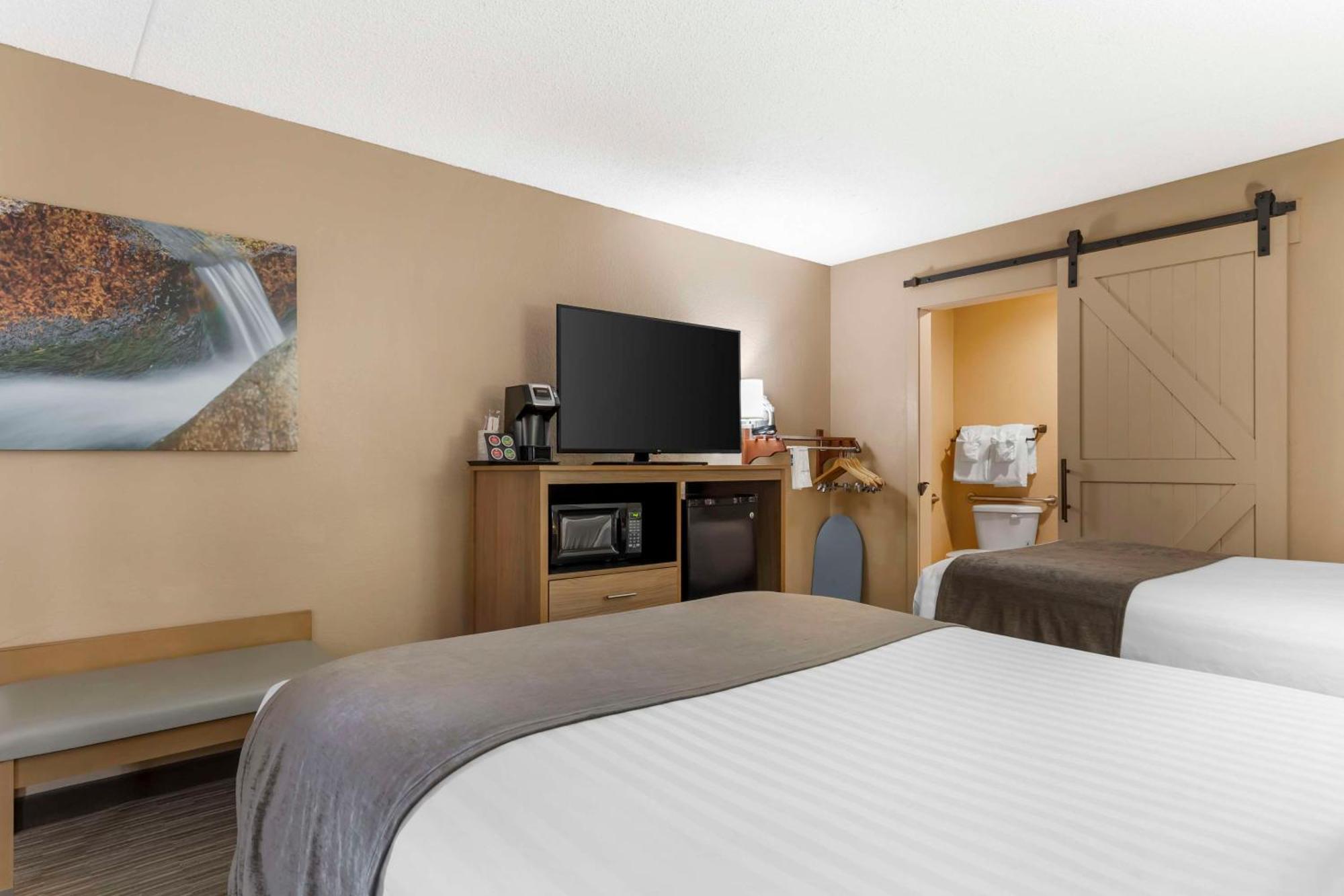 בראנסון Best Western Plus Landing View Inn & Suites מראה חיצוני תמונה
