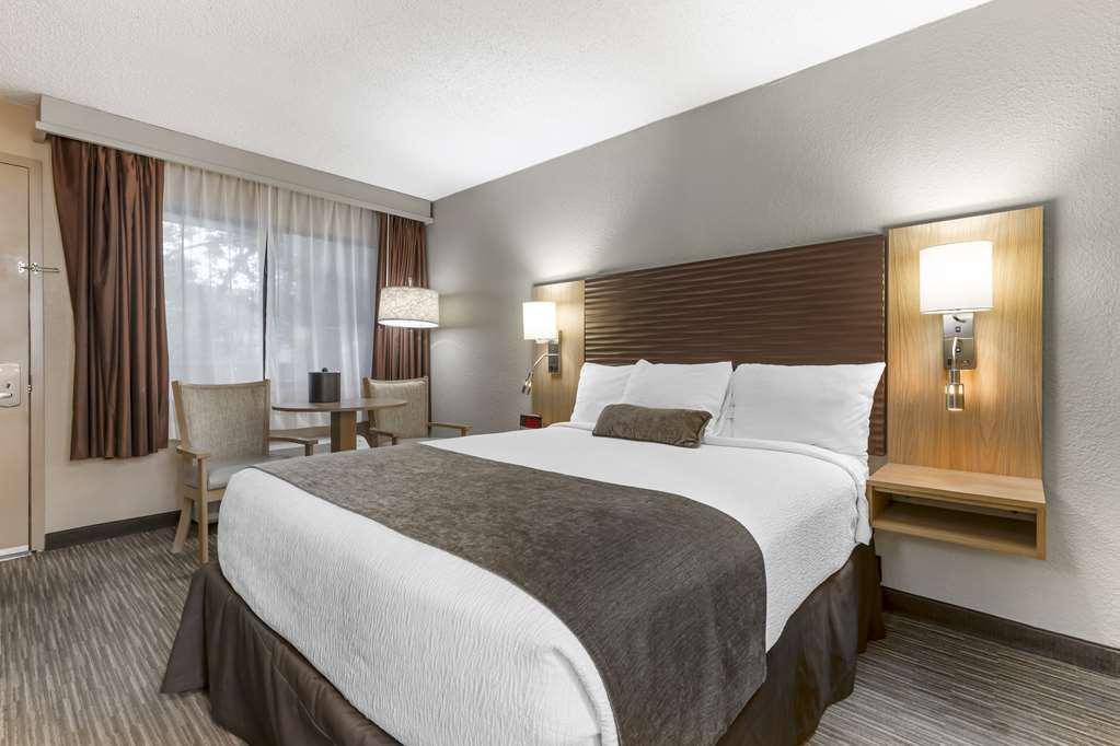 בראנסון Best Western Plus Landing View Inn & Suites חדר תמונה
