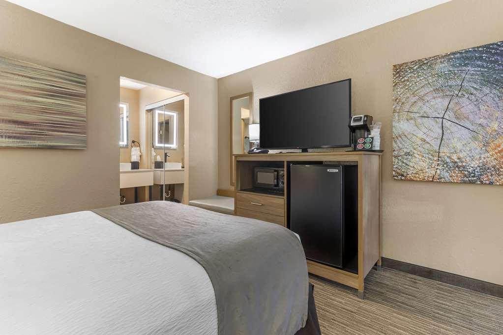 בראנסון Best Western Plus Landing View Inn & Suites חדר תמונה