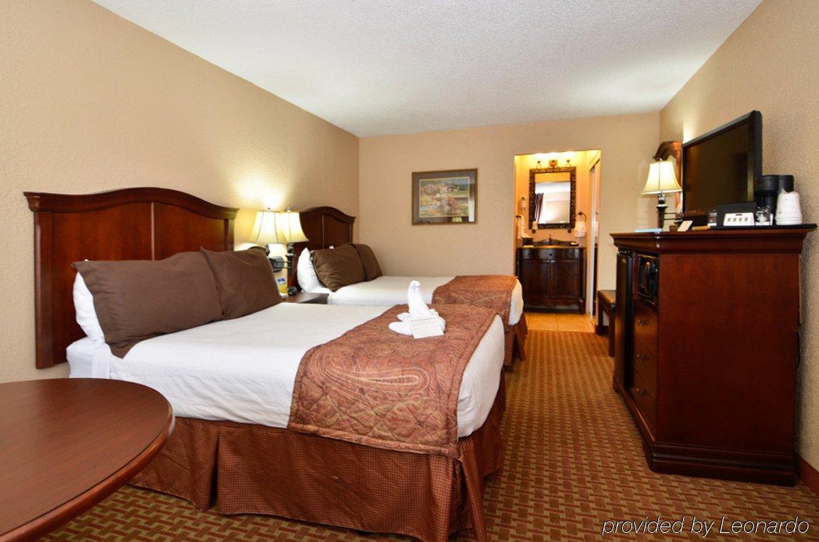 בראנסון Best Western Plus Landing View Inn & Suites חדר תמונה